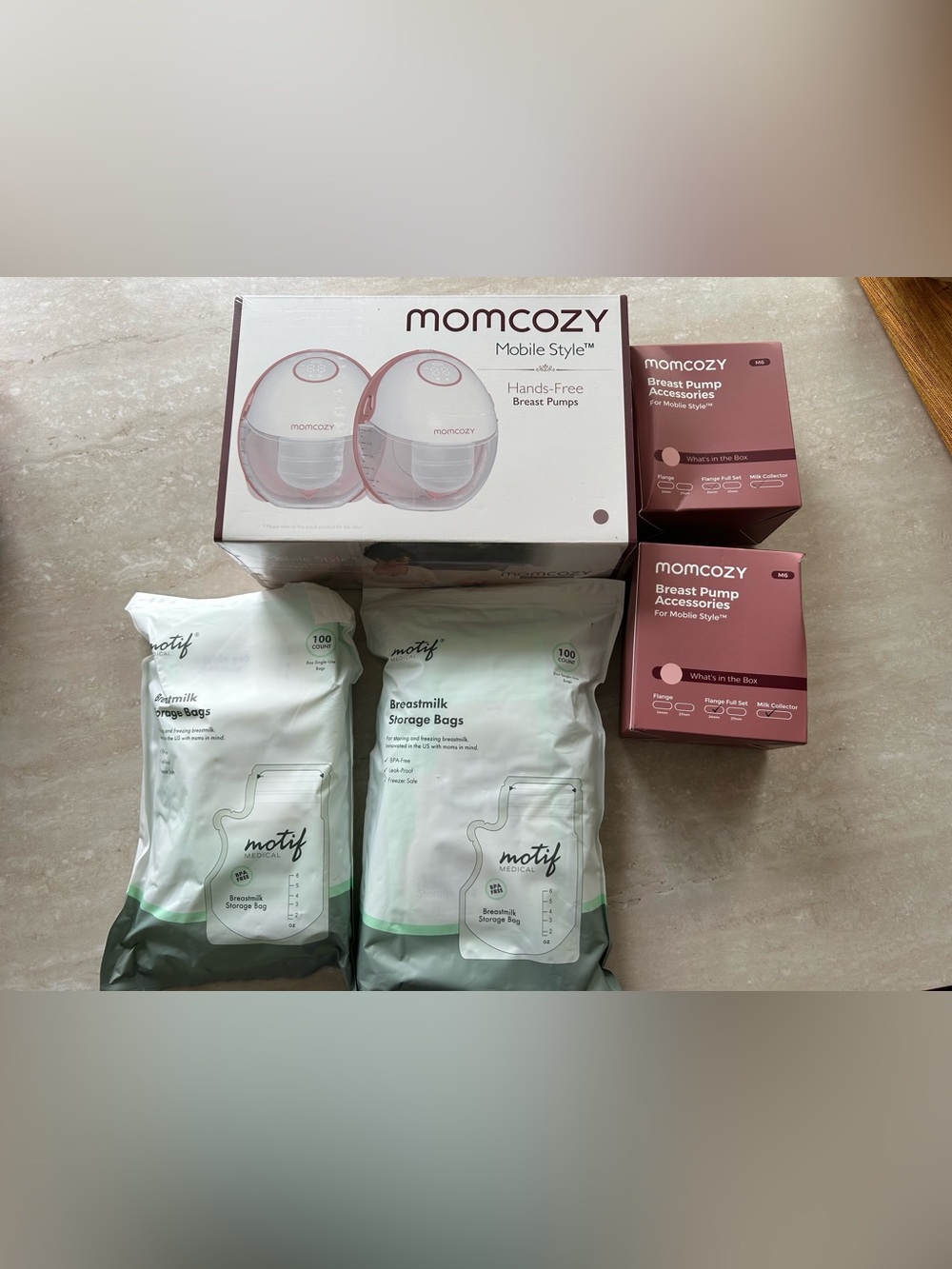 Momcozy Mobile Style™ M6 pump wearable Bundle · Extra Flanges + storage bag Ne